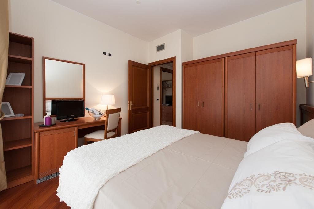 Ferienwohnung Residenza Il Parco 3 Rom Exterior foto